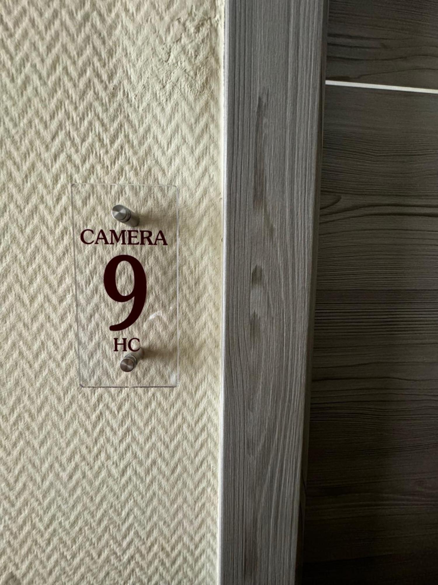 Albergo Carla Пон-Сен-Мартен Екстер'єр фото